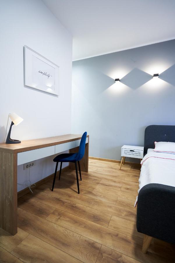 Minimalist Design Apartament In Magheru Бухарест Экстерьер фото